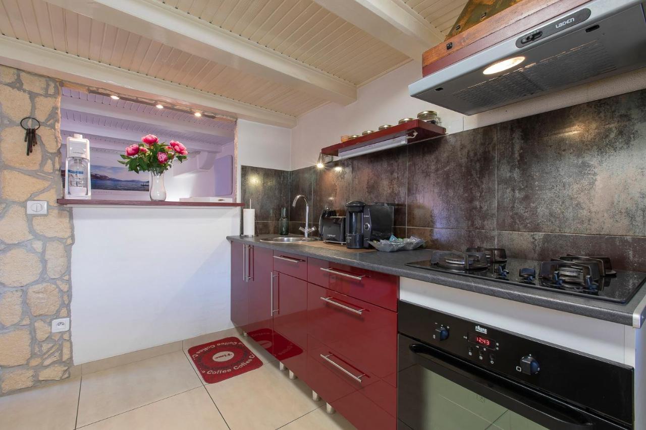ANNECY Sainte Claire vieille ville 38m2 Terrasse proche gare et lac 4 pers 3 étoiles Esterno foto