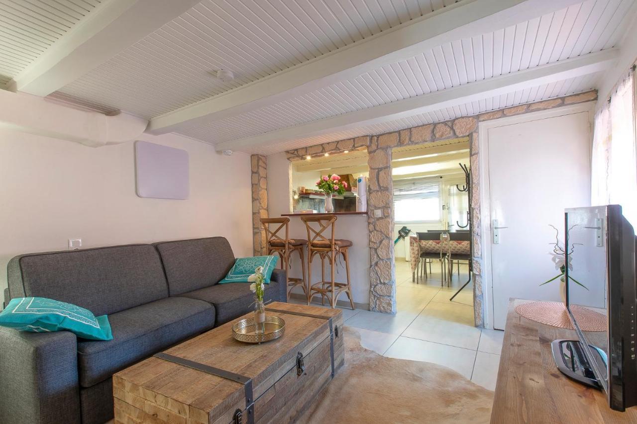 ANNECY Sainte Claire vieille ville 38m2 Terrasse proche gare et lac 4 pers 3 étoiles Esterno foto